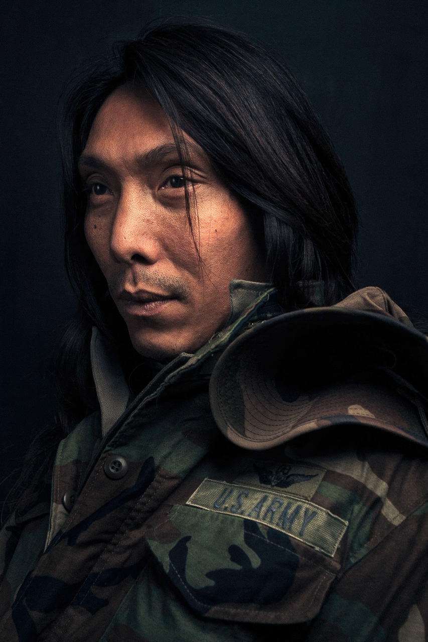 Midjourney prompt techniques for generating military-themed images, focusing on U.S. Army aesthetics and character representation.