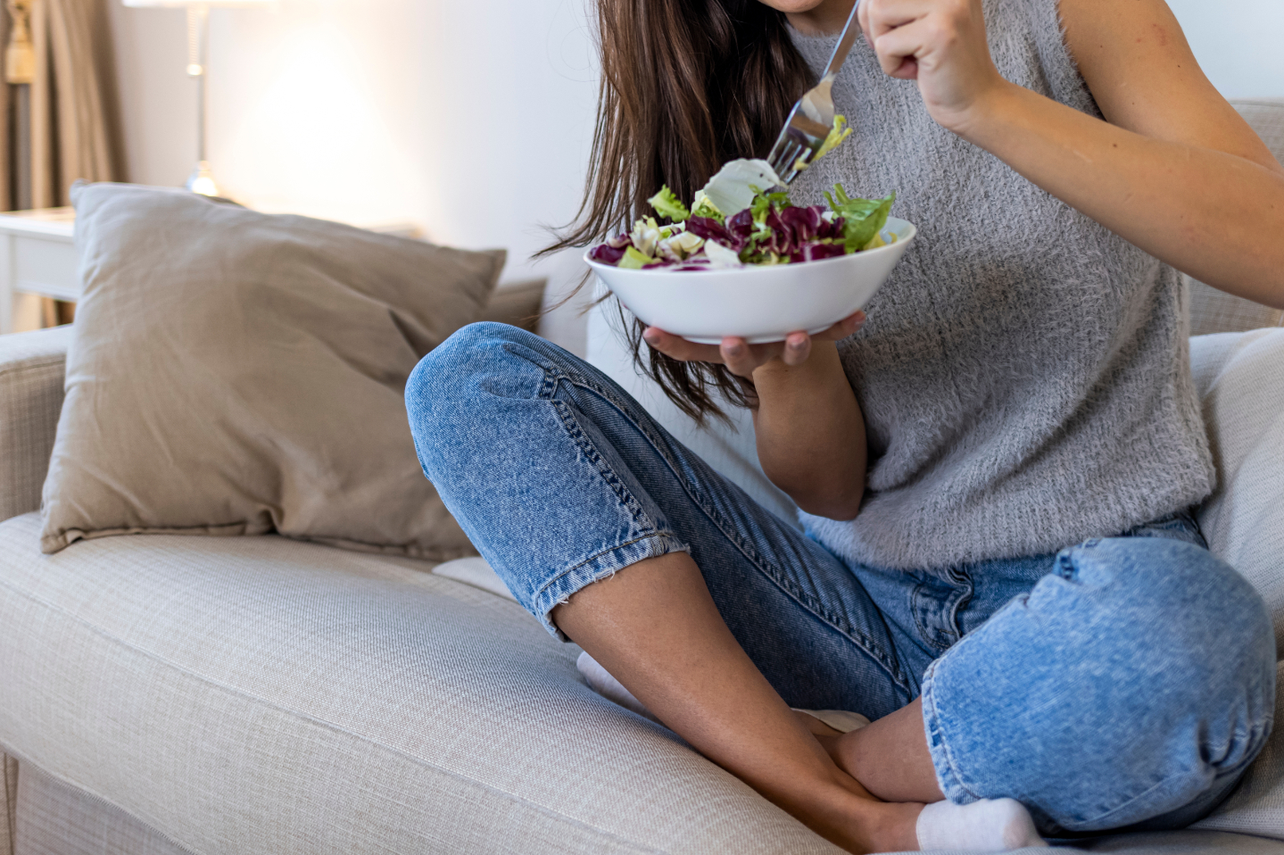 When You Eat Matters: How Meal Timing Shapes Your Gut, Hormones, and Metabolism