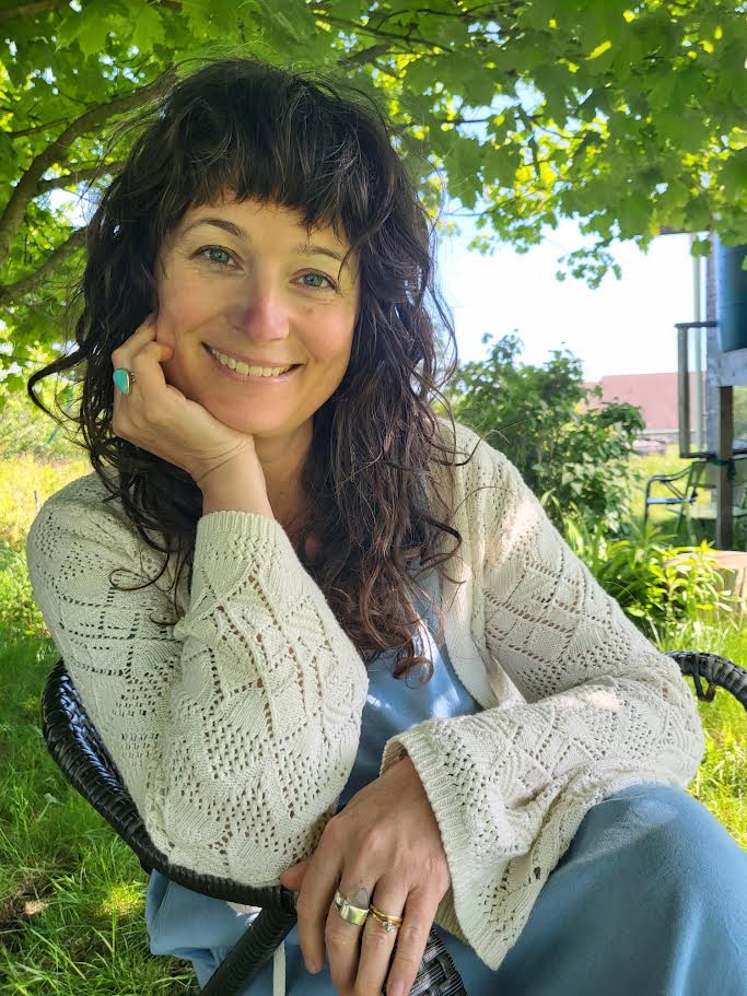 Cara Cole's team member photo.