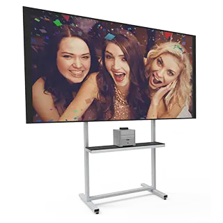 Großer Screen der AI Guest Booth auf Rollständer zeigt Gästefotos