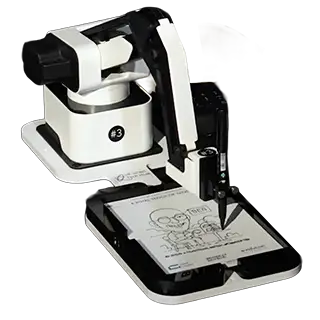 AI Sketcher Roboterarm zeichnet ein Porträt auf Papier