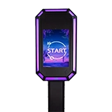 AI Fotobox als schlanke Säule mit violett beleuchtetem Startbildschirm