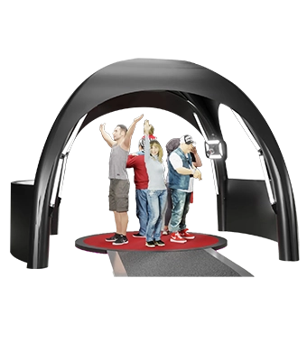 360° Videobooth mit überkopf geführtem Kameraarm, freigestellt