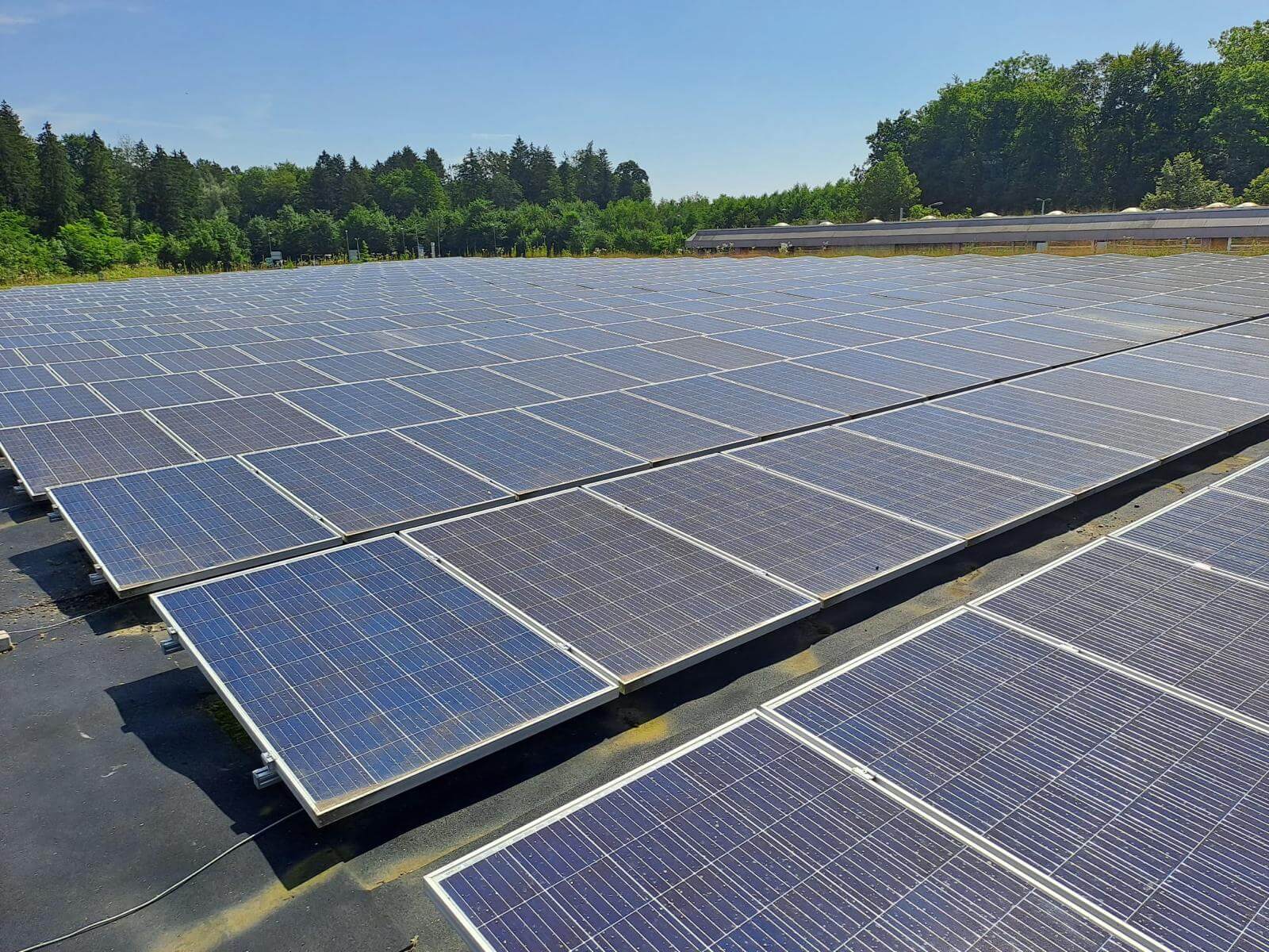 verschmutzte solaranlage ohne reinigung