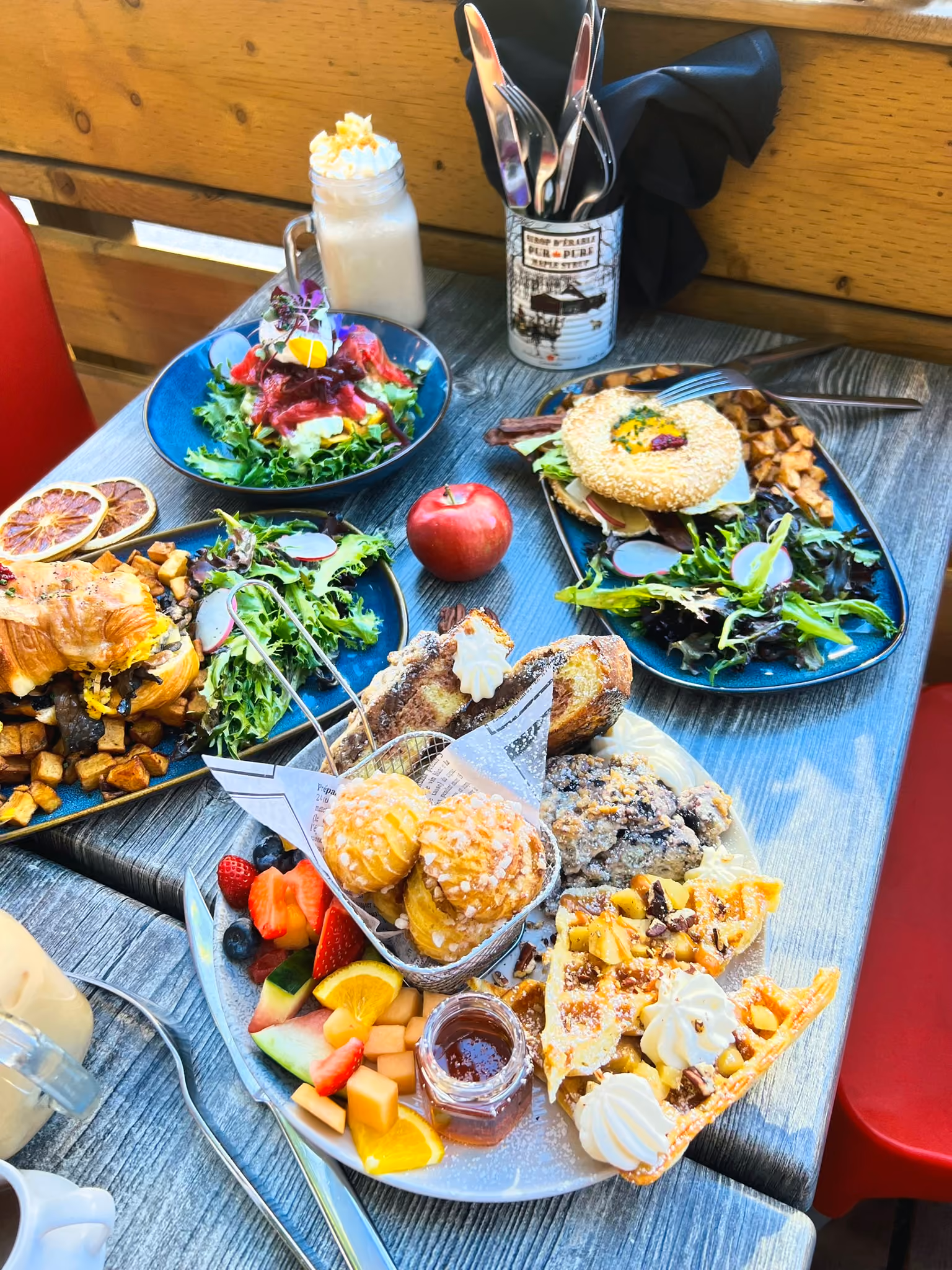 Table du menu brunch d'automne