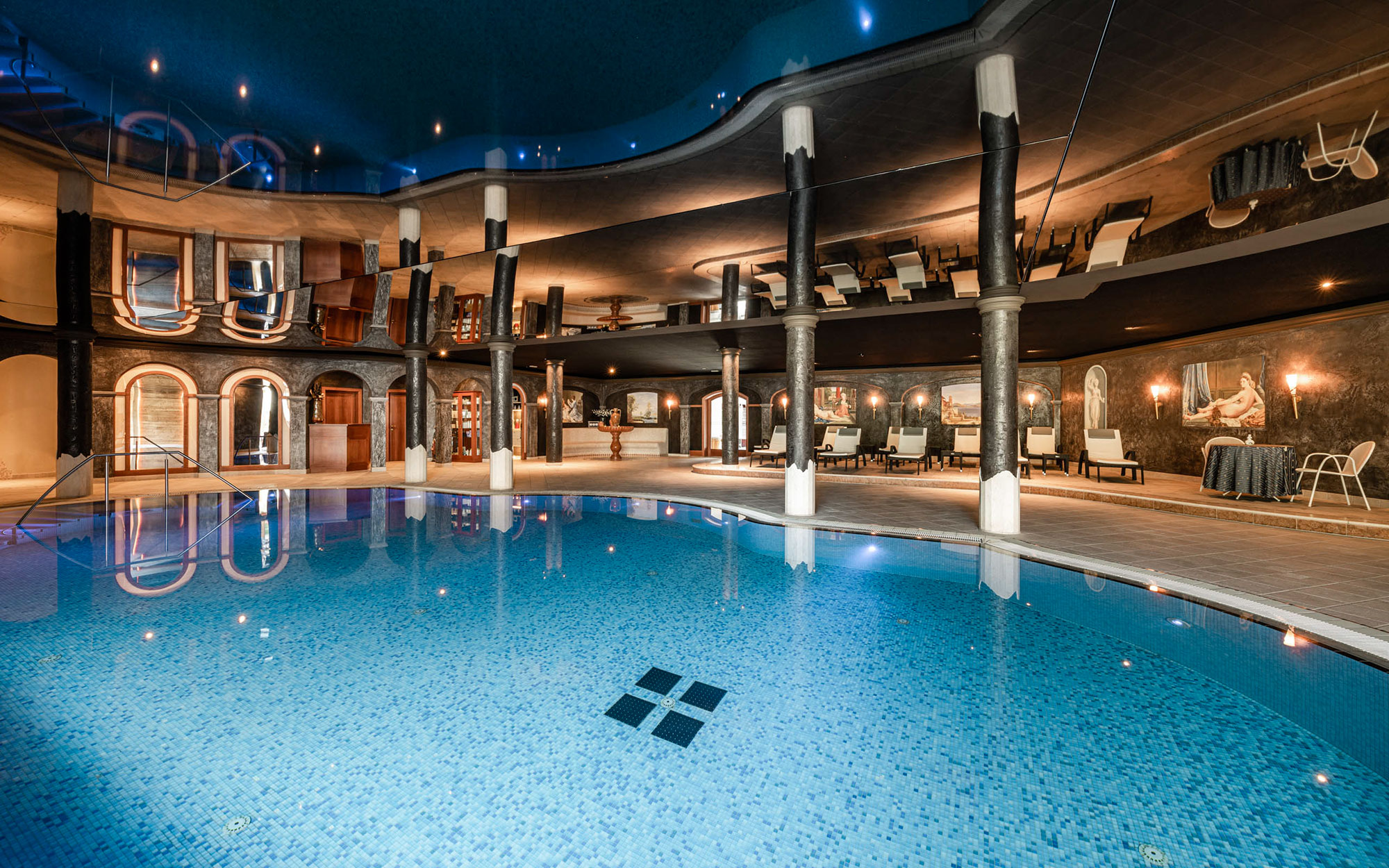 Área de wellness e piscina do Portillo Dolomites