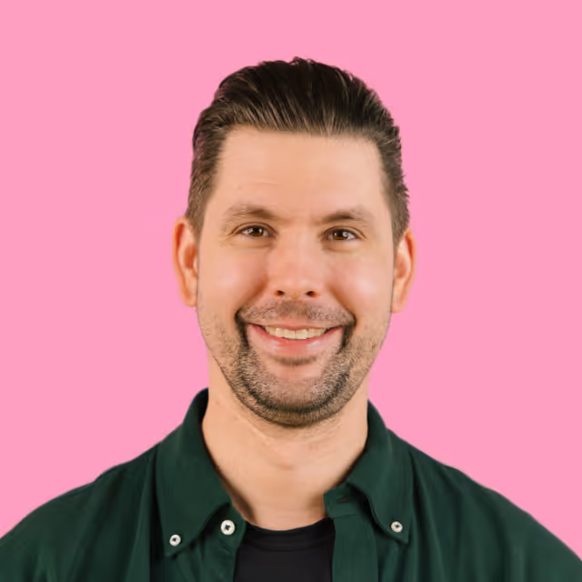 Portrait photograph of author Alex Campbell