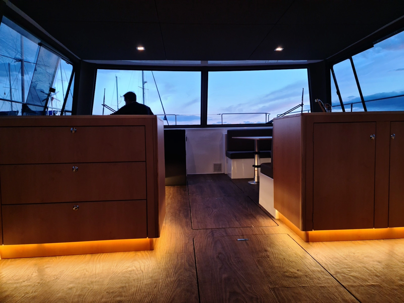 Cat12.0 Cruise: Designed for ultimate relaxation and style.