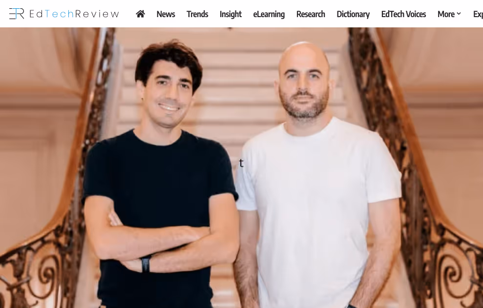 Picture of Augustin Jossa and Pierre Narchi, cofounders at Miracamp in their office