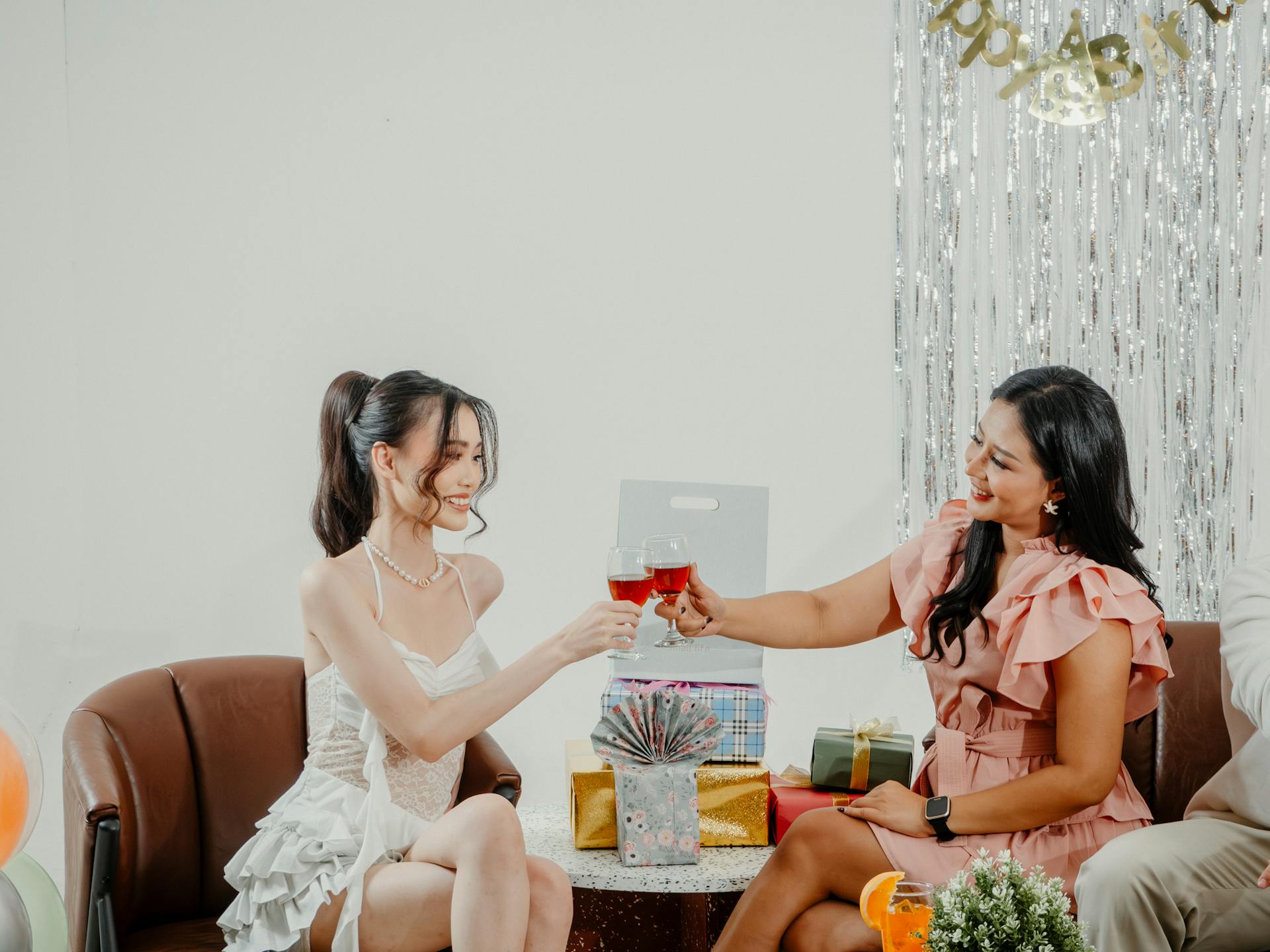 2 girls celebrating nieces birhtday