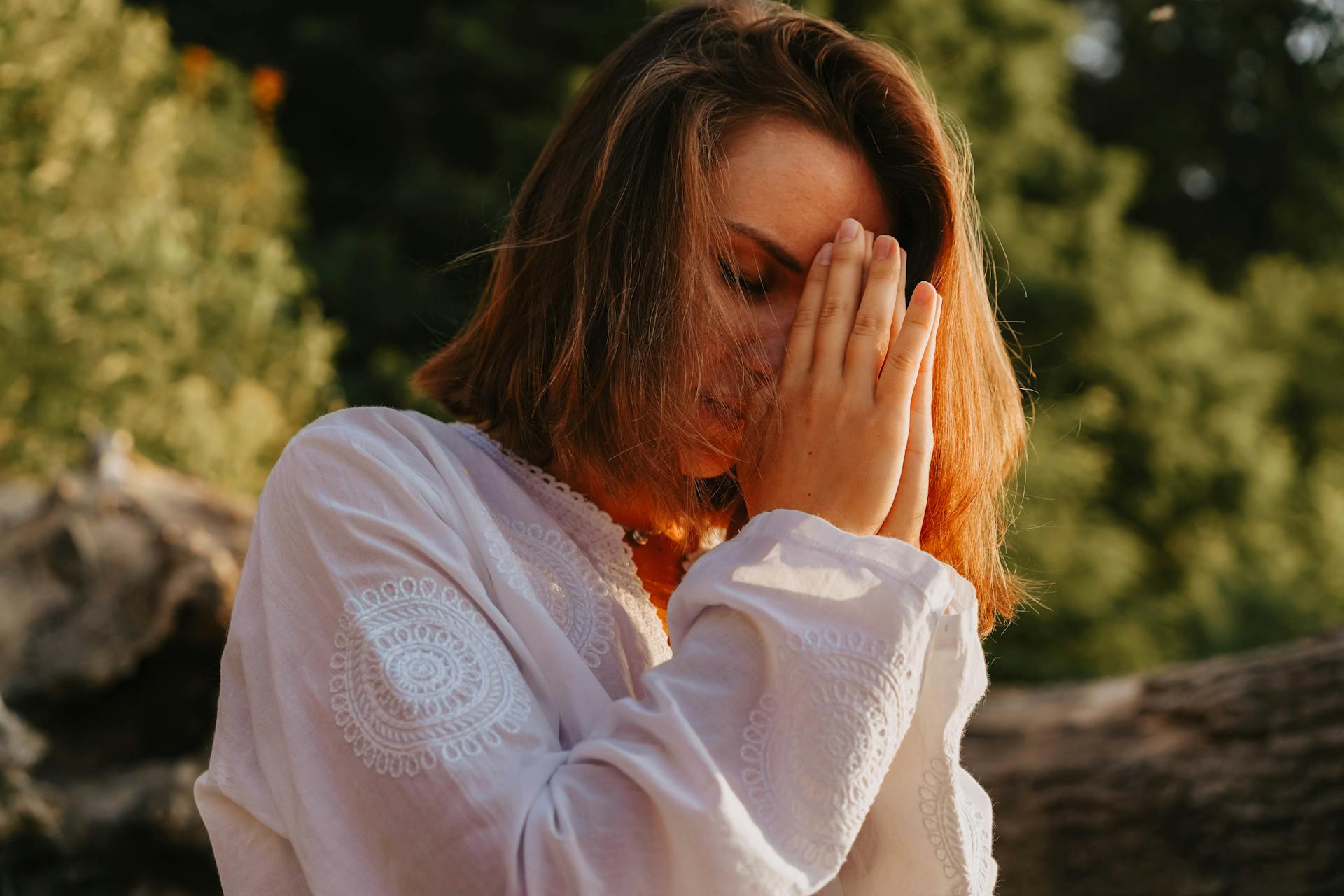 Folksee group video maker for a heartfelt memorial tribute — Get Well Soon Prayers: Messages for Healing and Recovery
