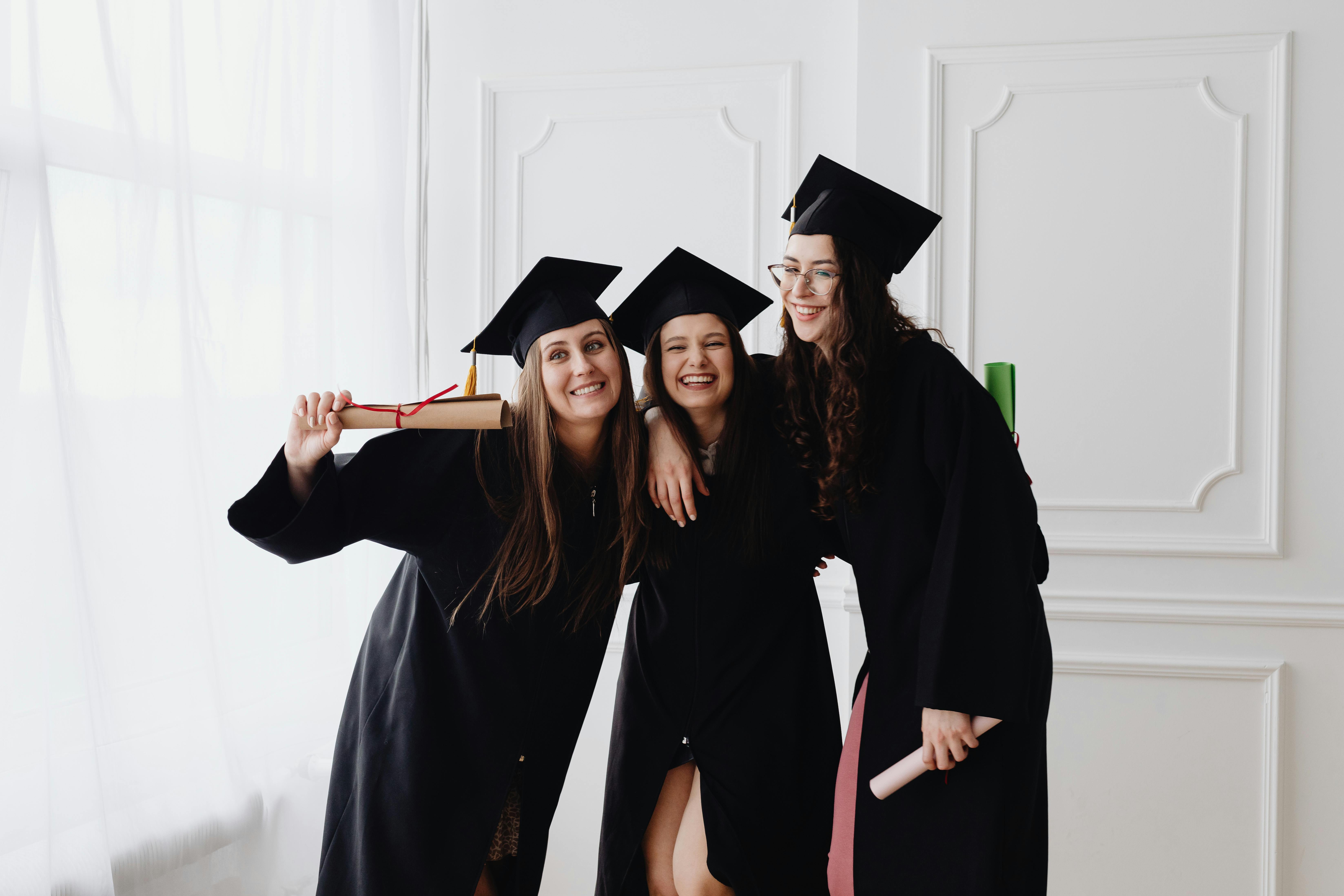 Folksee group video maker for a graduation celebration — High School Graduation Messages: Cool Congratulations That…