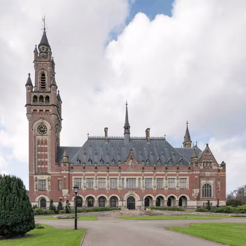 Het Vredespaleis in Den Haag