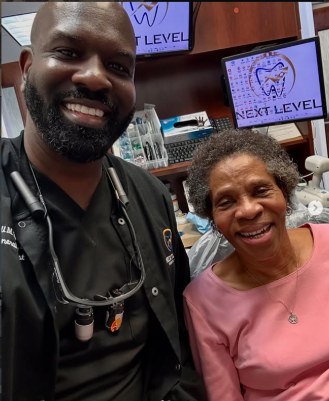 Dr. Rogers, the best family and cosmetic dentist in Charlotte near Huntersville, NC.