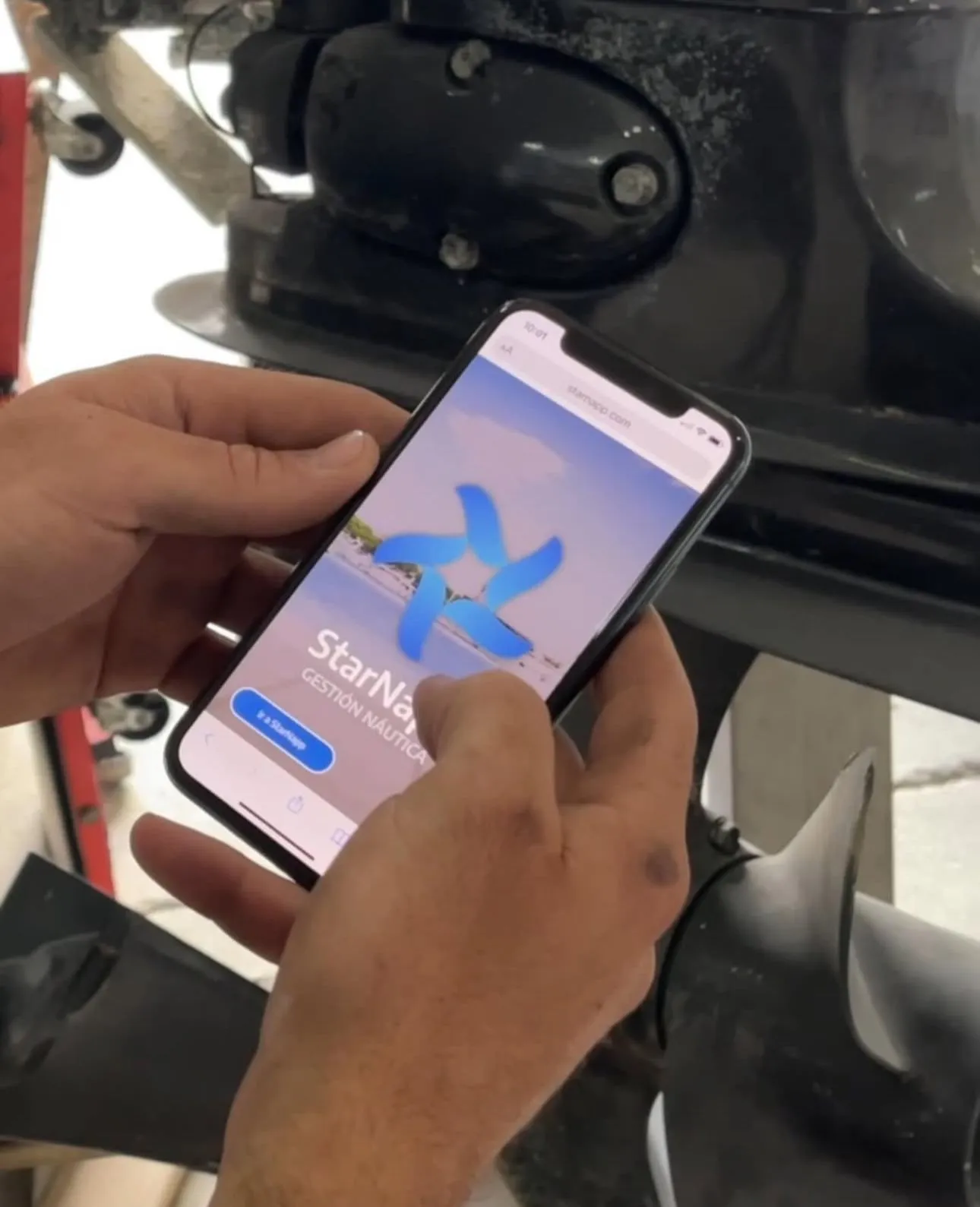 Employee using starnapp