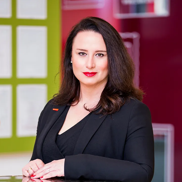 Mag.a Sandra Schimmler