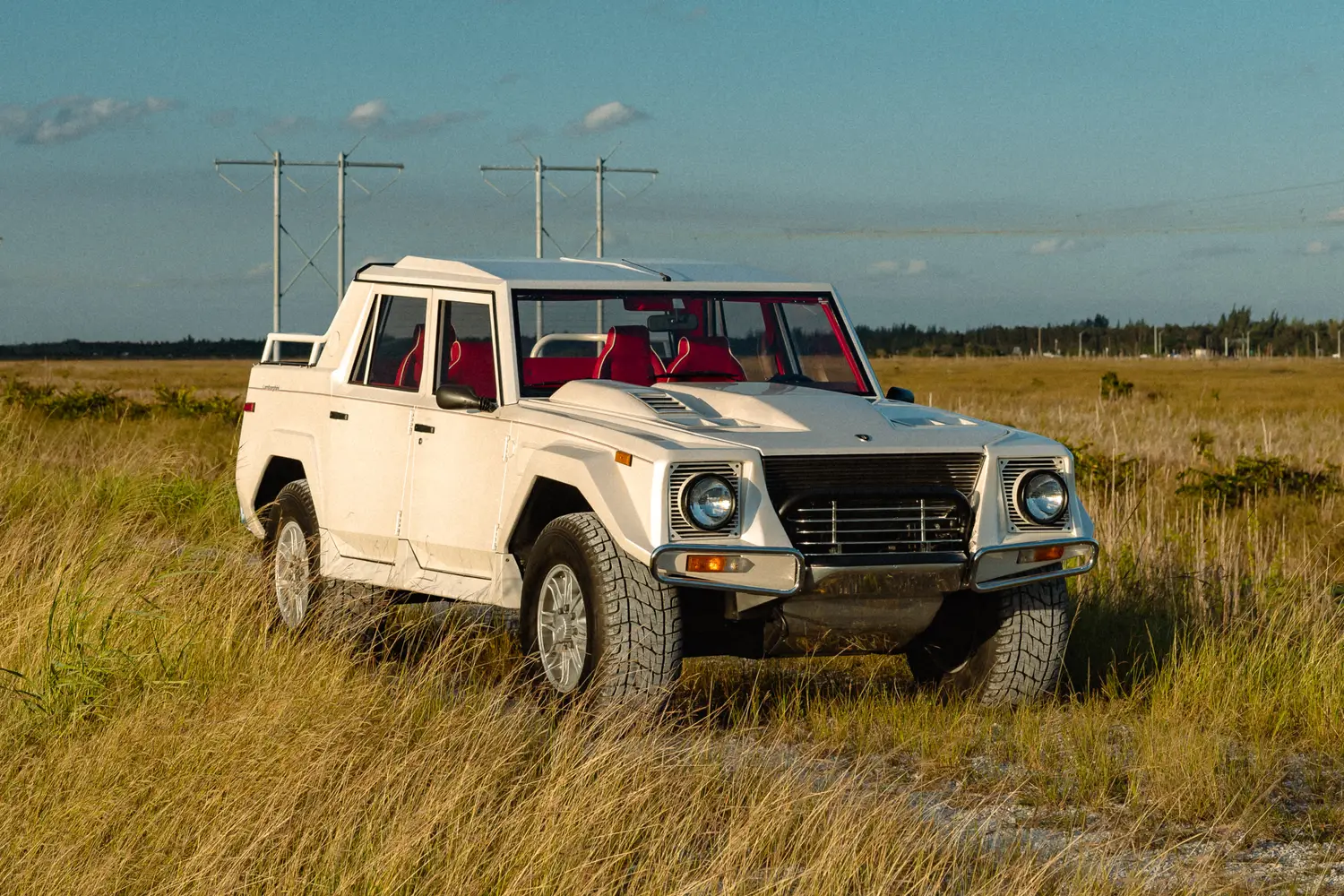 1990 Lamborghini LM's photo