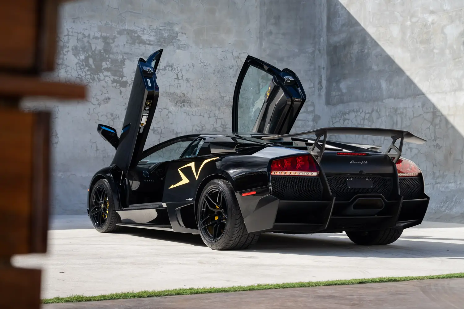 2010 Lamborghini Murciélago LP 670–4 SuperVeloce