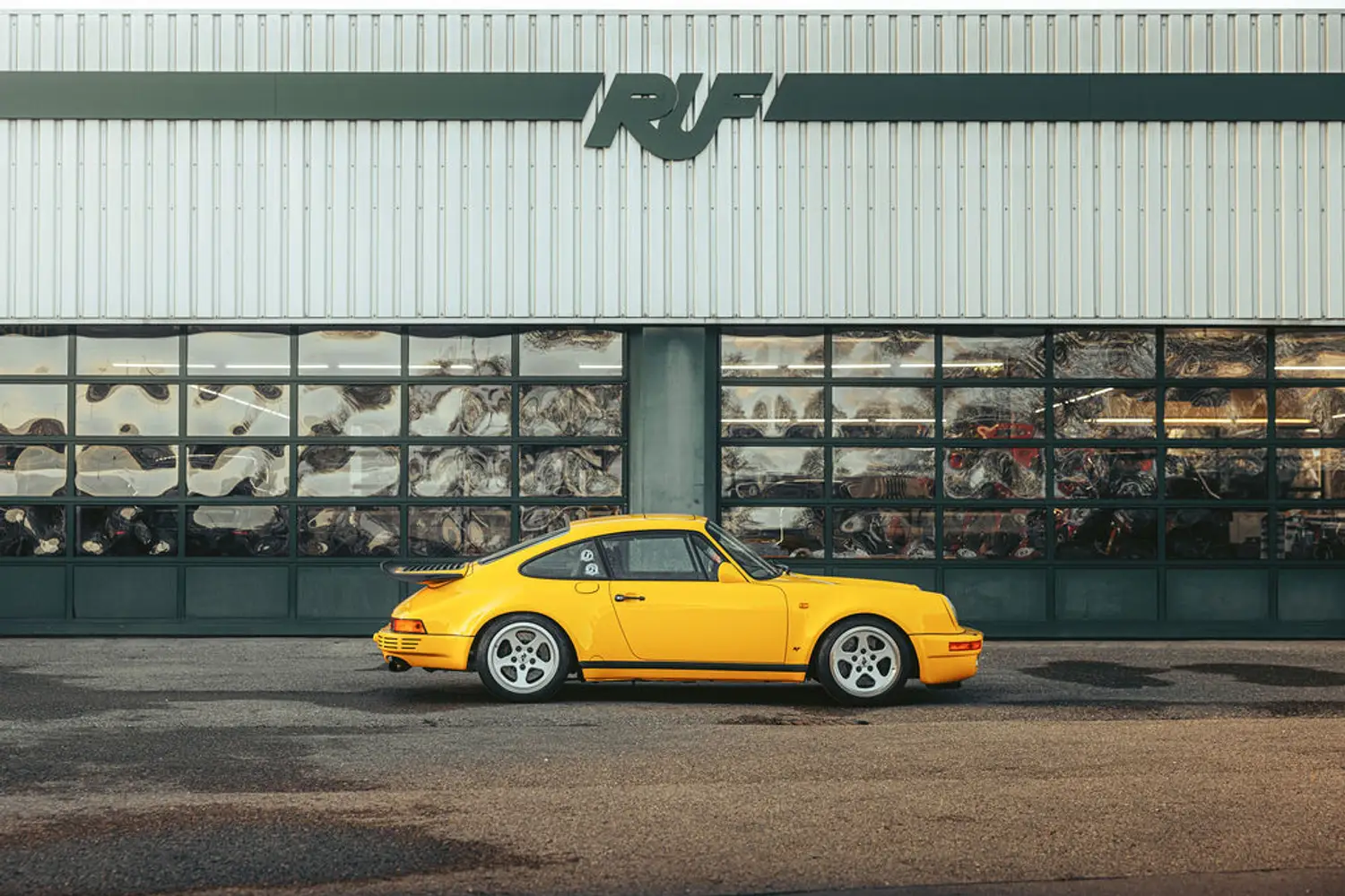 1989 Porsche 911 RUF CTR Yellowbird 