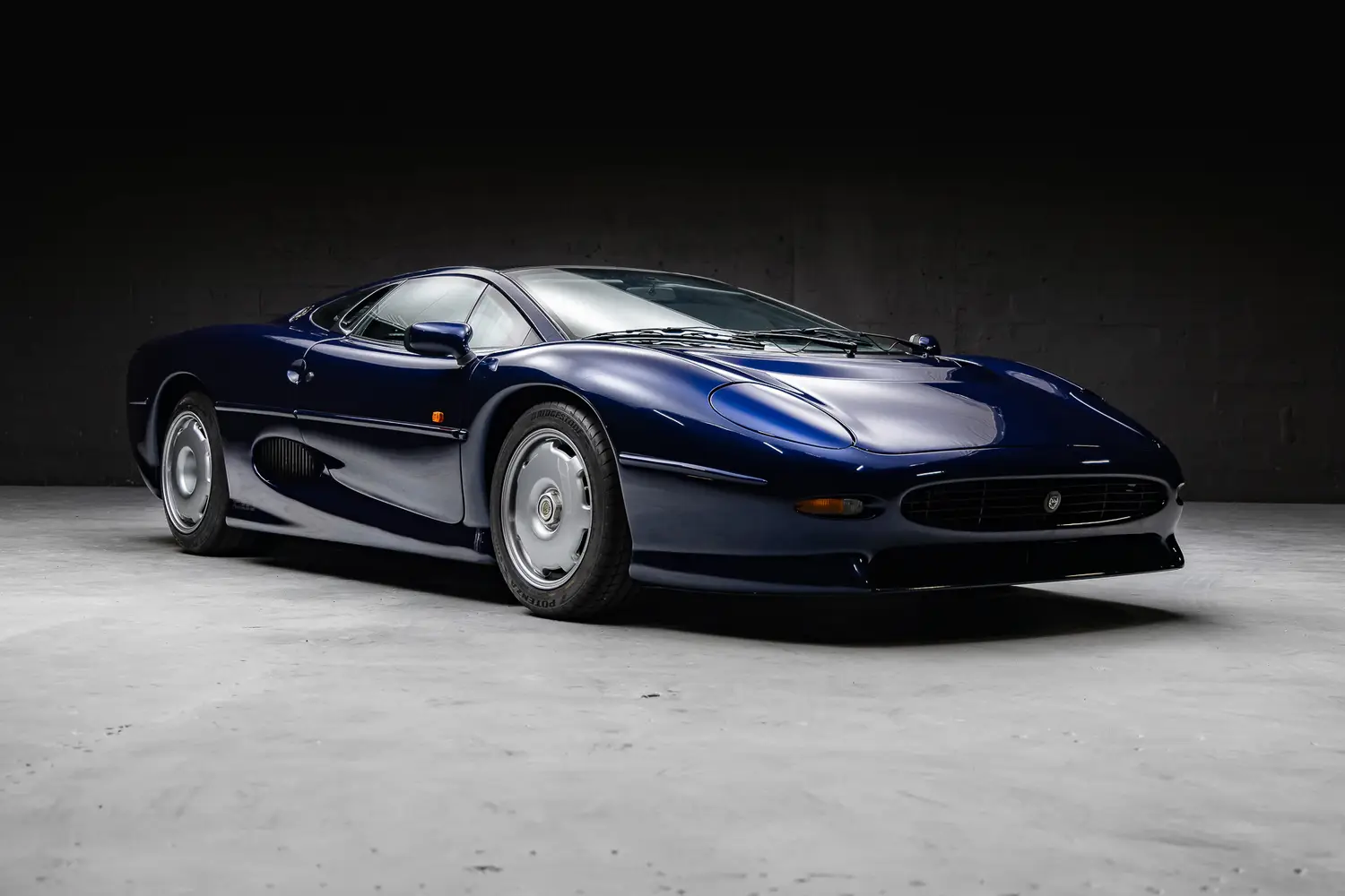 1994 Jaguar XJ220 
