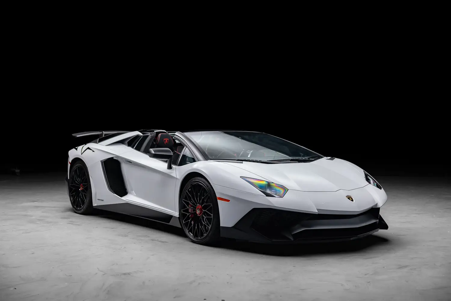 2017 Lamborghini Aventador SV