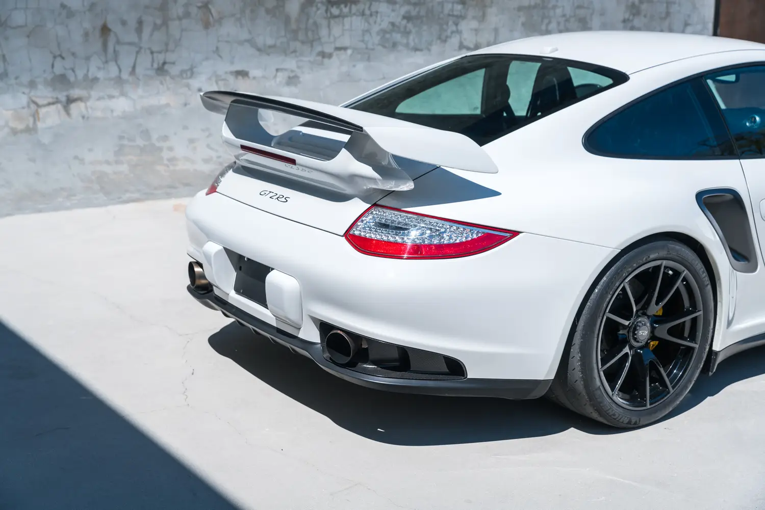 2011 Porsche GT2RS 