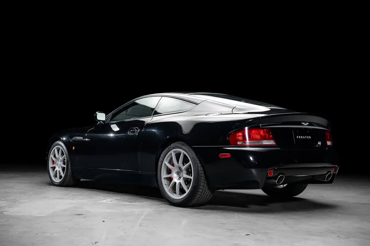 2004 Aston Martin Vanquish 