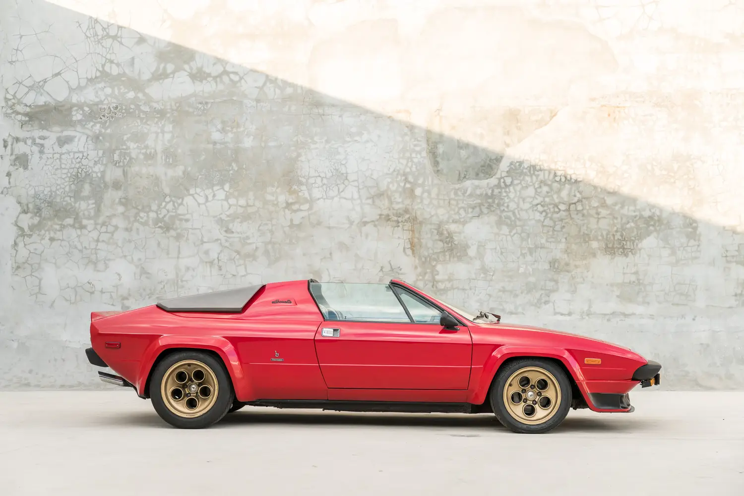 1977 Lamborghini Silhouette 