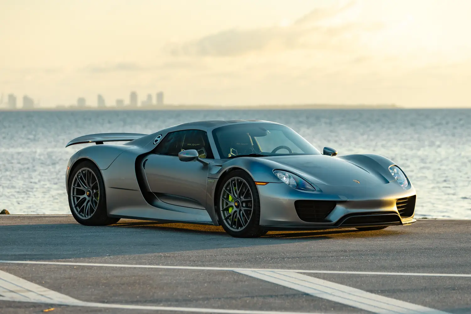 2015 Porsche 918 Spyder 