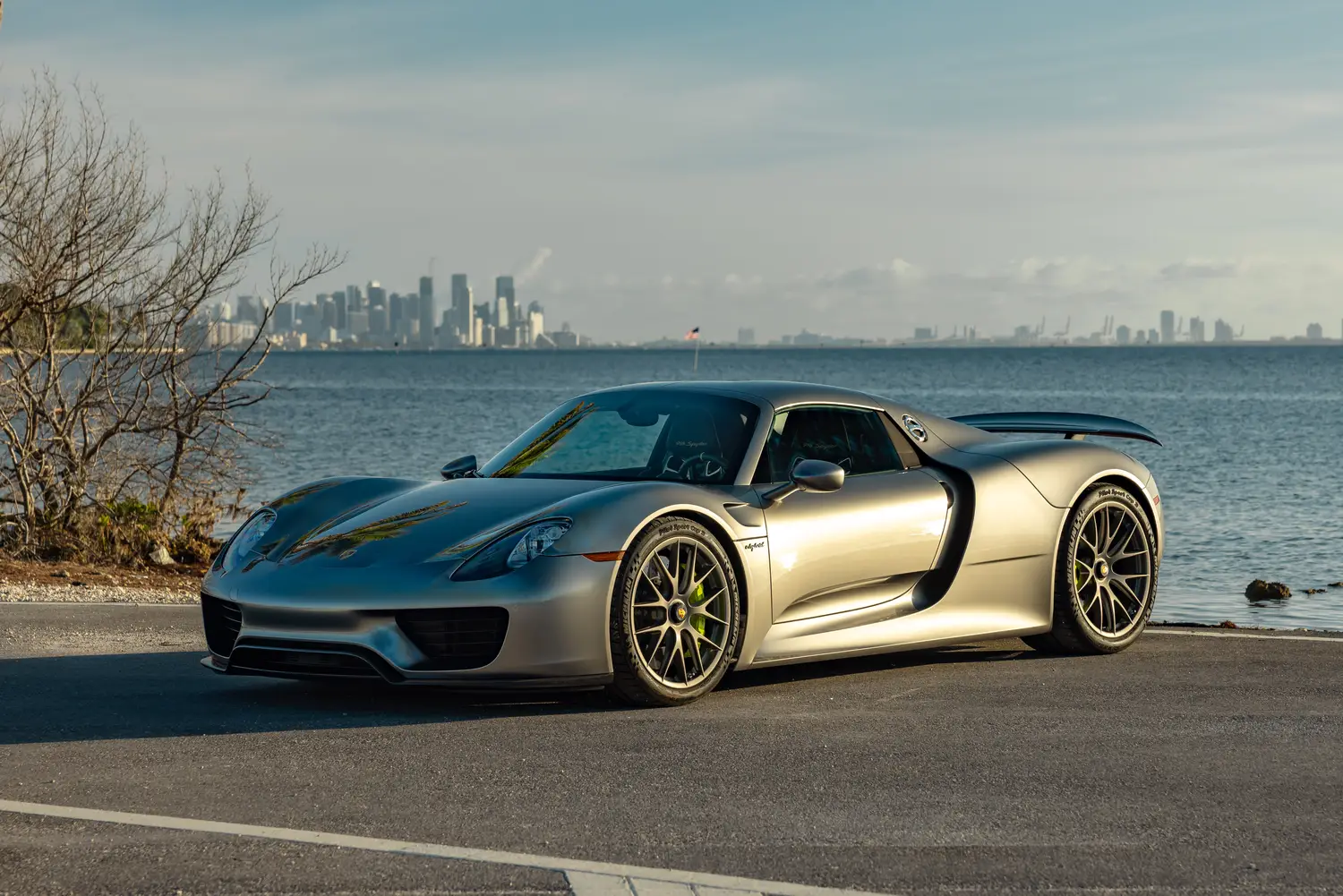2015 Porsche 918 Spyder 
