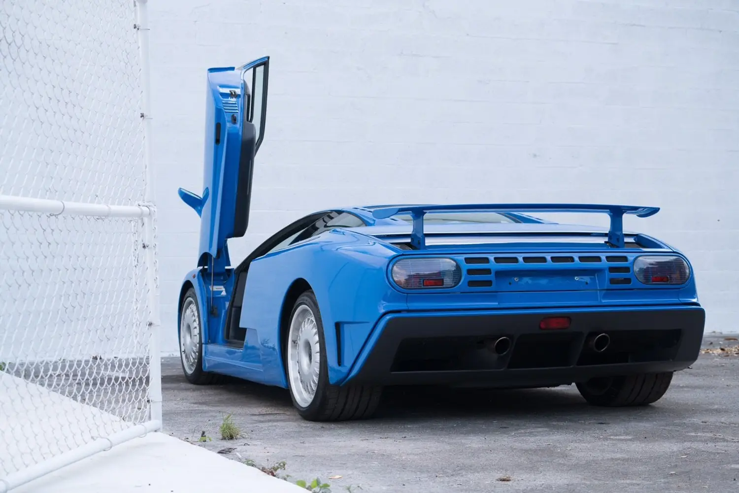 1994 Bugatti EB110 