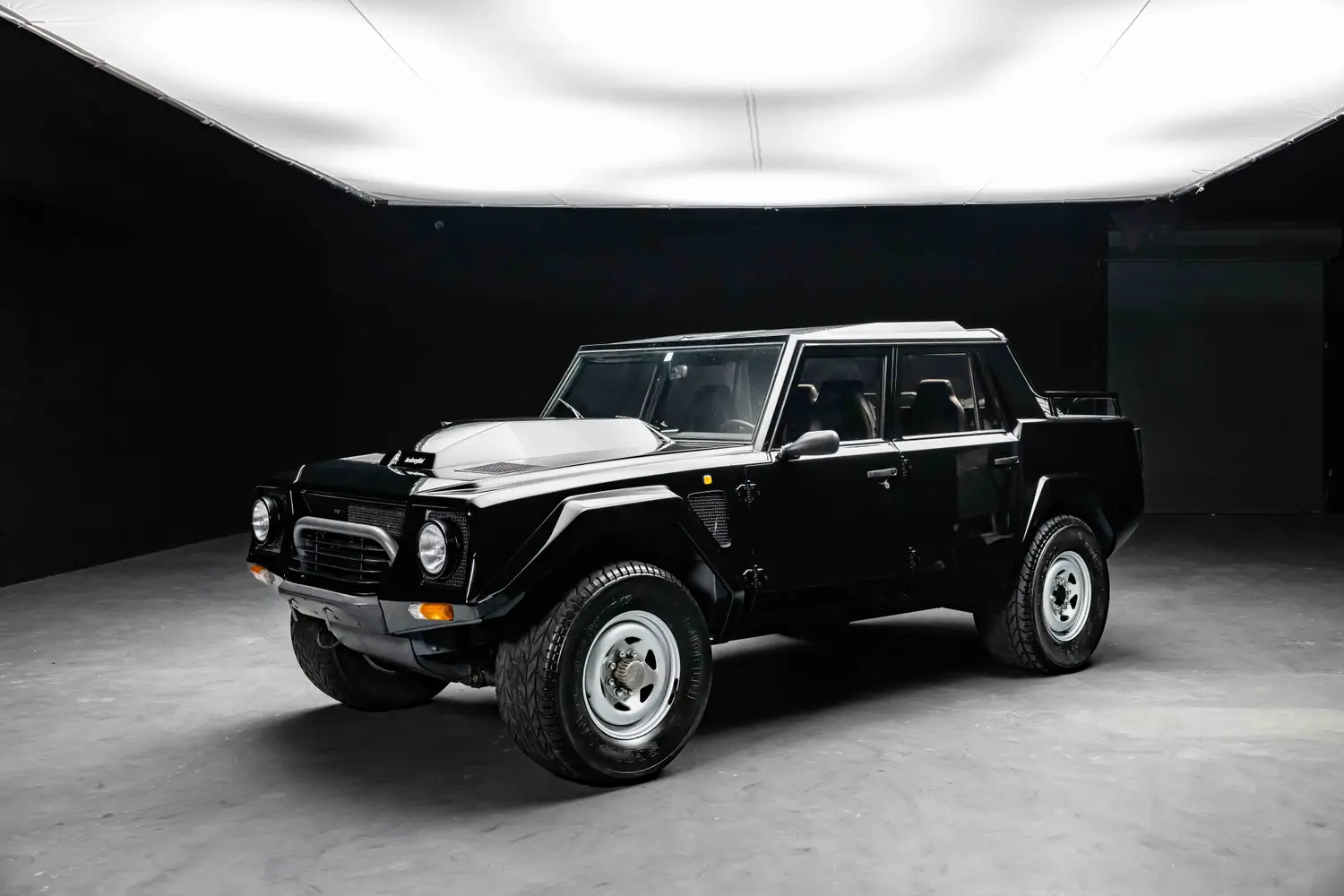 1988 Lamborghini LM002 Downdraft