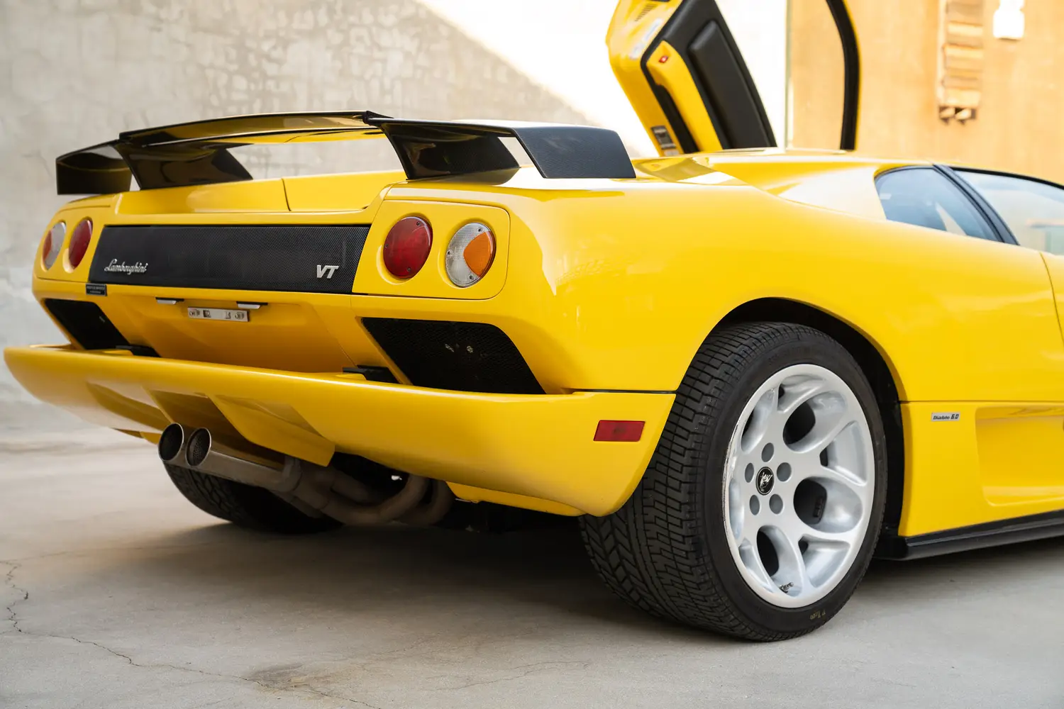 2001 Lamborghini Diablo 6.0
