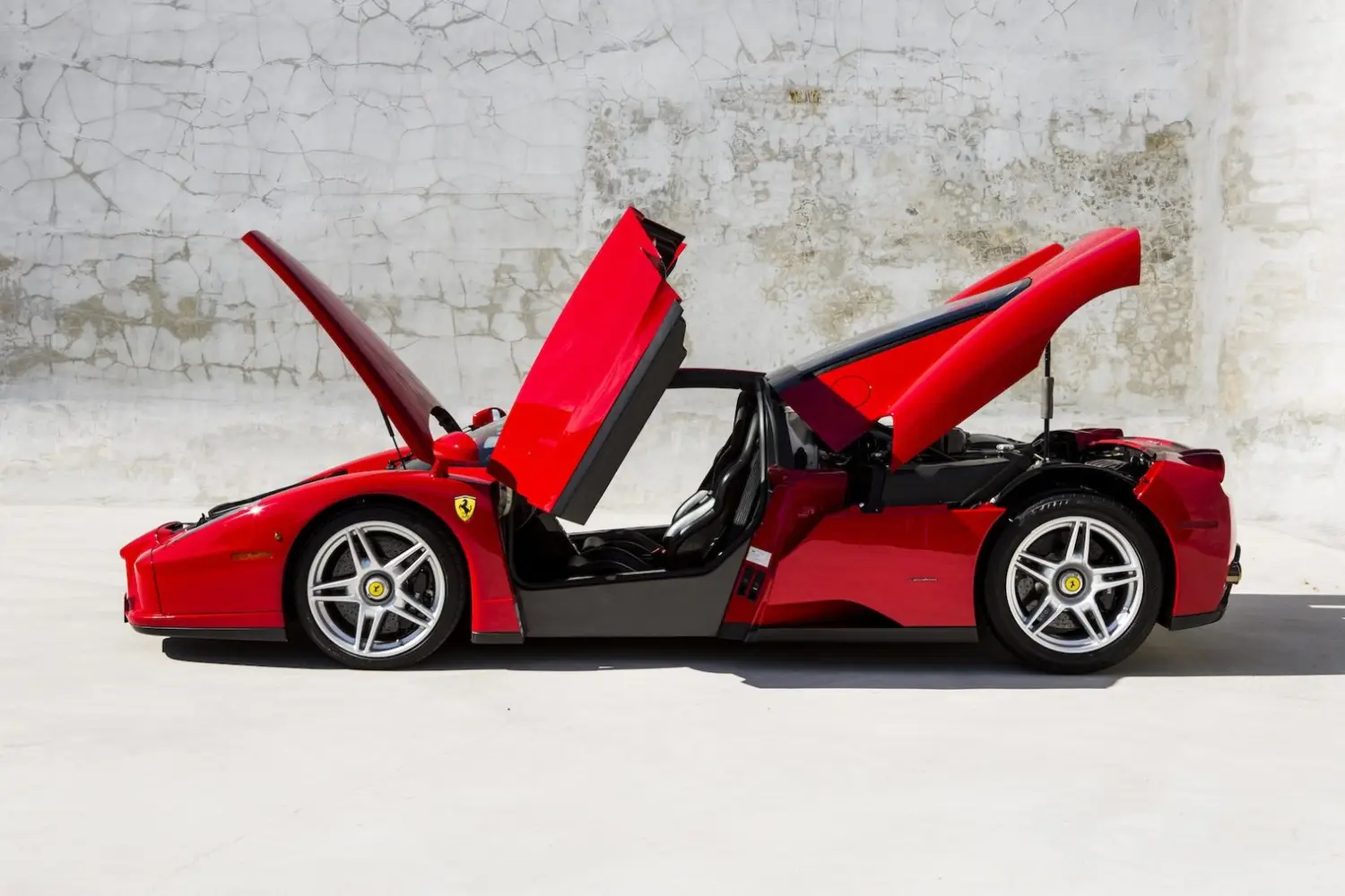  Ferrari Enzo 