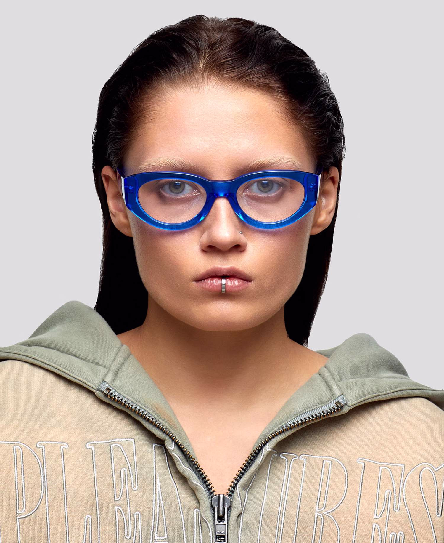 Sunnies Plum Deep blue P.Y.E 