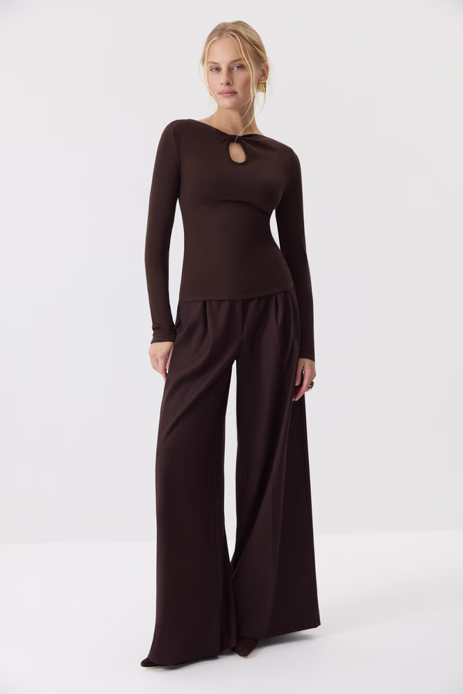 Лонгслив с декоративным узлом CHARMSTORE