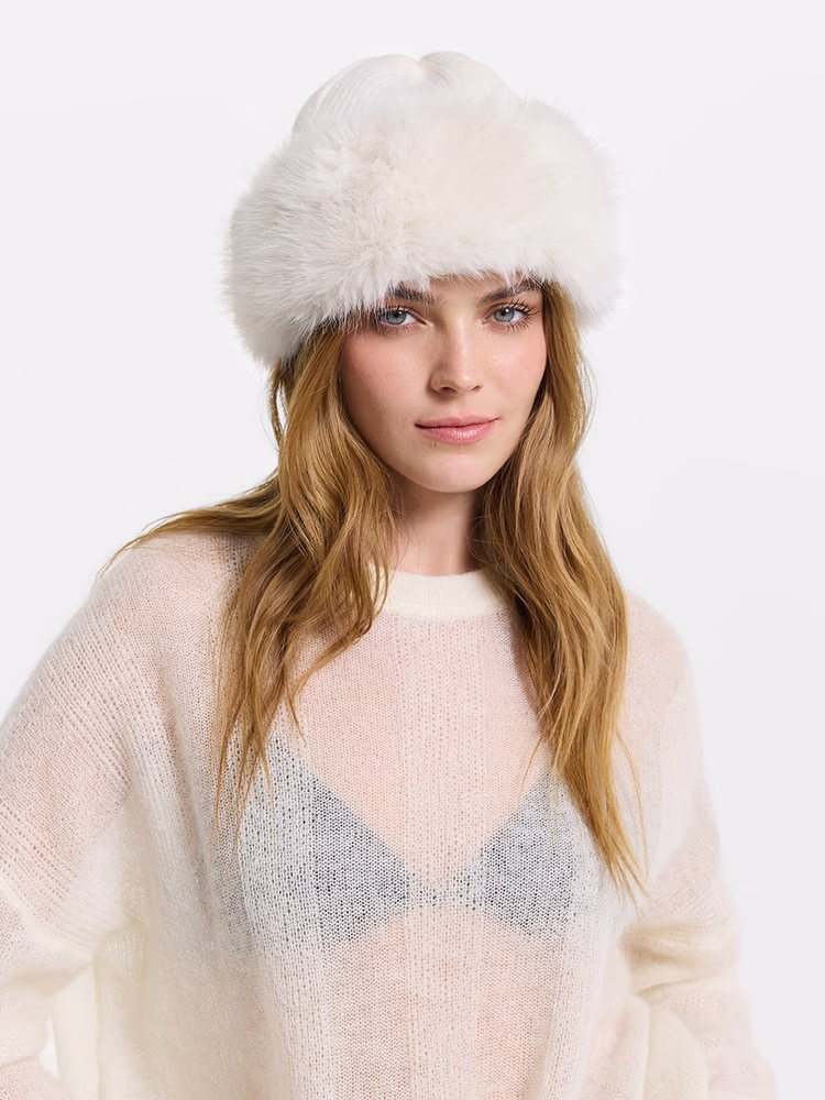 Шапка LOVE REPUBLIC