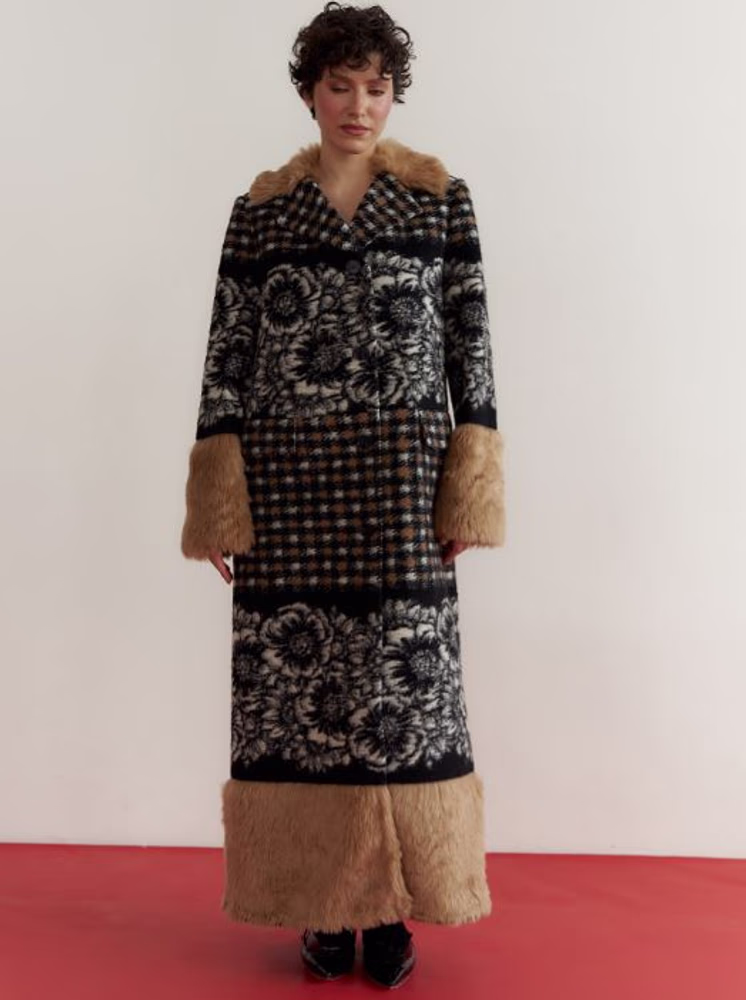 Пальто с меховыми вставками BUTS8