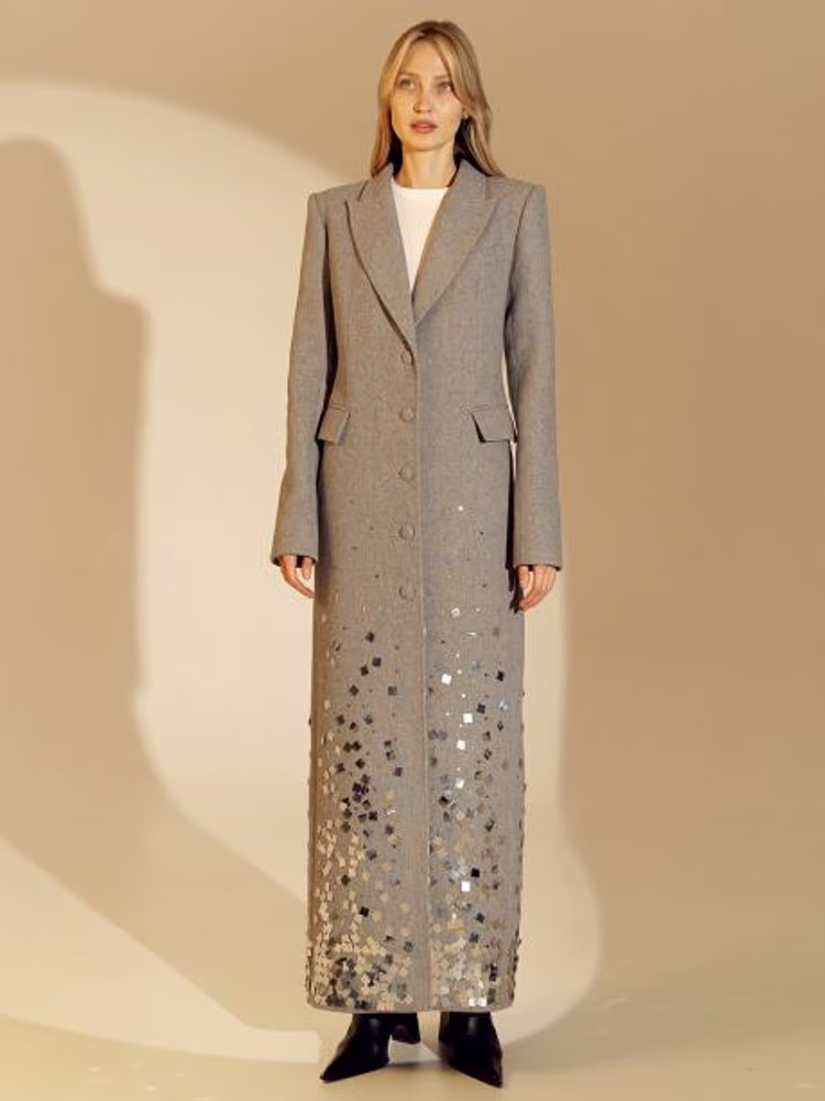 Пальто с пайетками BUTS8