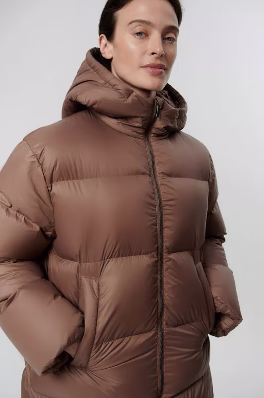 Длинный пуховик  CHARUEL