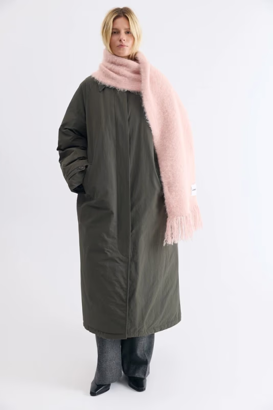 Шарф с бахромой DAISYKNIT