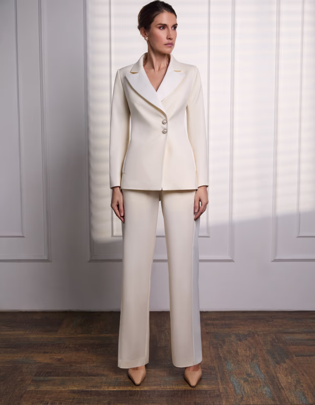 Брючный костюм ELEAN
