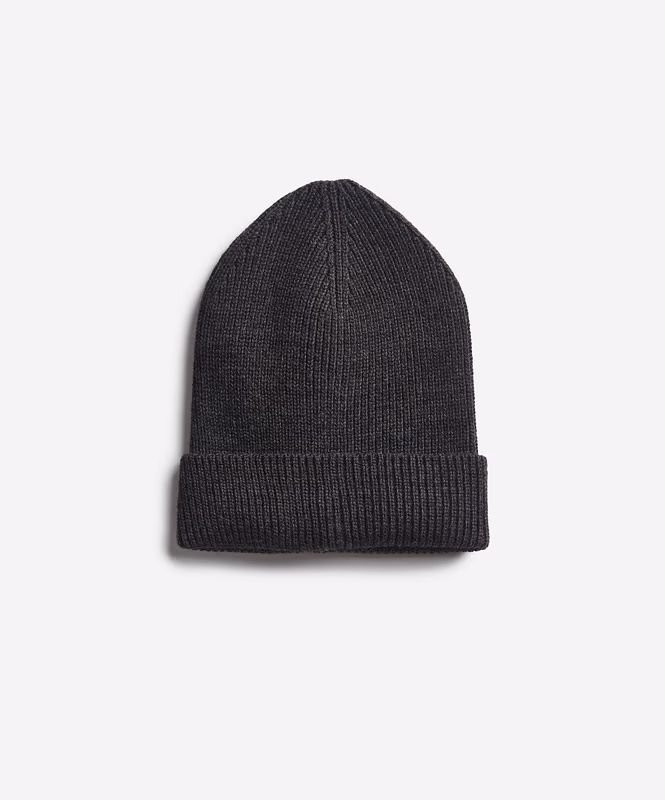 Шапка с отворотом USHATAVA