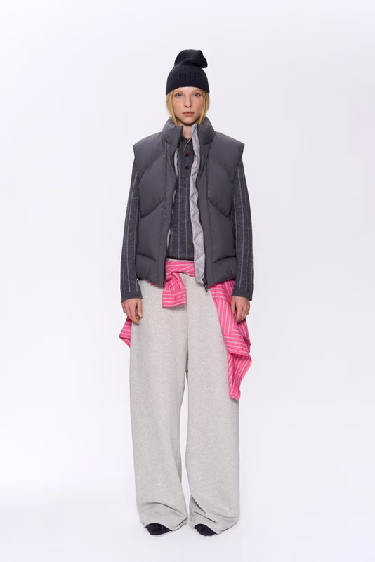 Пуховый жилет KAKVATA