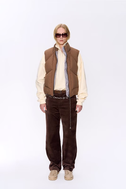 Пуховый жилет KAKVATA