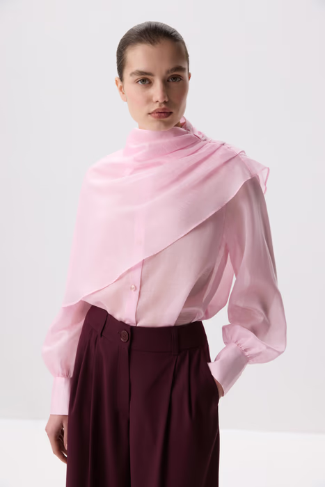 Блуза из тенселя с кейпом CHARMSTORE