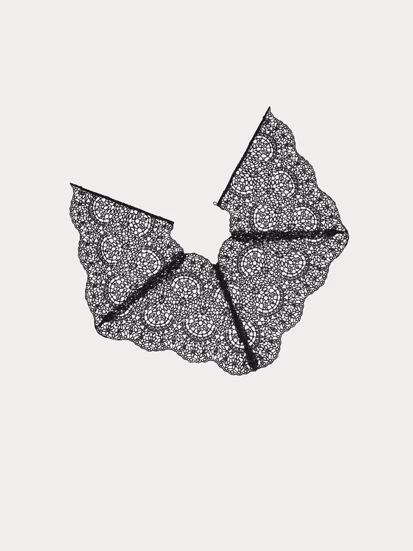 Накидка ручной работы из кружева NUDE STORY