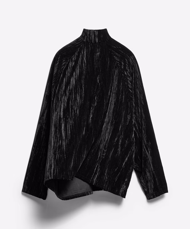 Водолазка из бархата USHATAVA