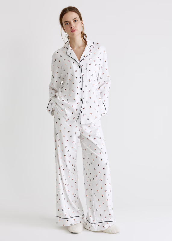 Хлопковая пижама с принтом SELA.