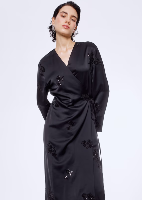 Сатиновое платье миди с пайетками SELA.